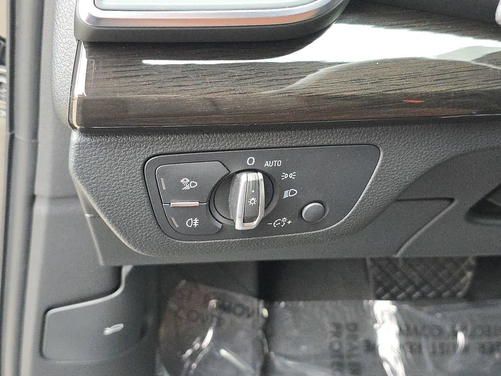 Used 2019 Audi Q5 Premium w/ Convenience Package AWD/4WD image 32