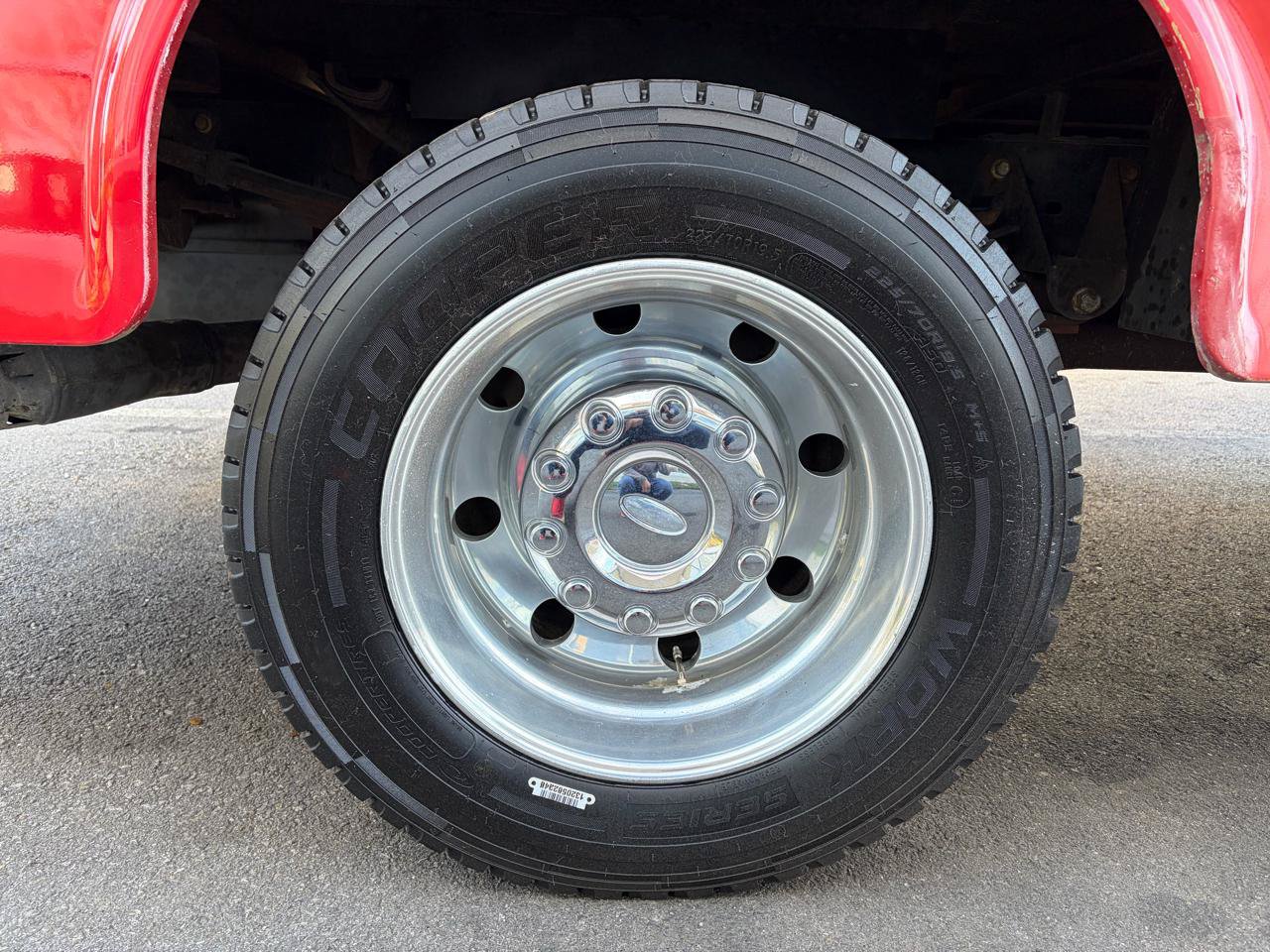 Used 2013 Ford F550 4x4 SuperCab Super Duty w/ Payload Upgrade Pkg image 23