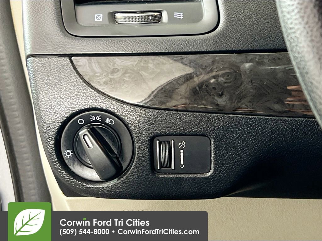 Used 2018 Dodge Grand Caravan SE image 20