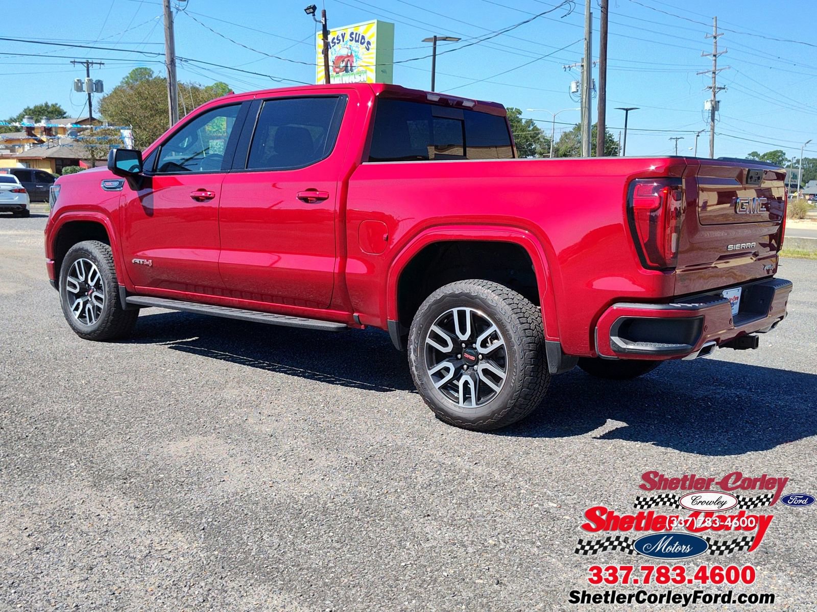Used 2024 GMC Sierra 1500 AT4 w/ Technology Package image 4
