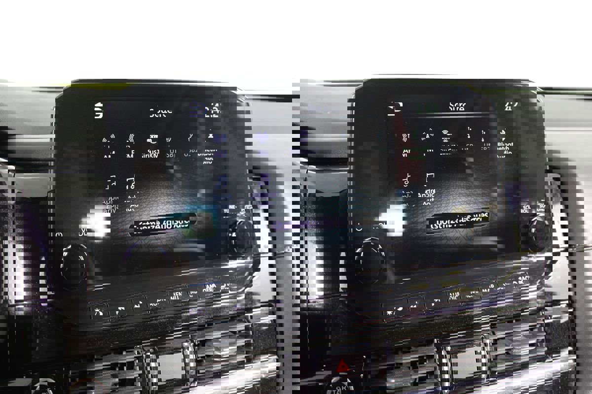 Used 2023 Nissan Pathfinder SL image 13