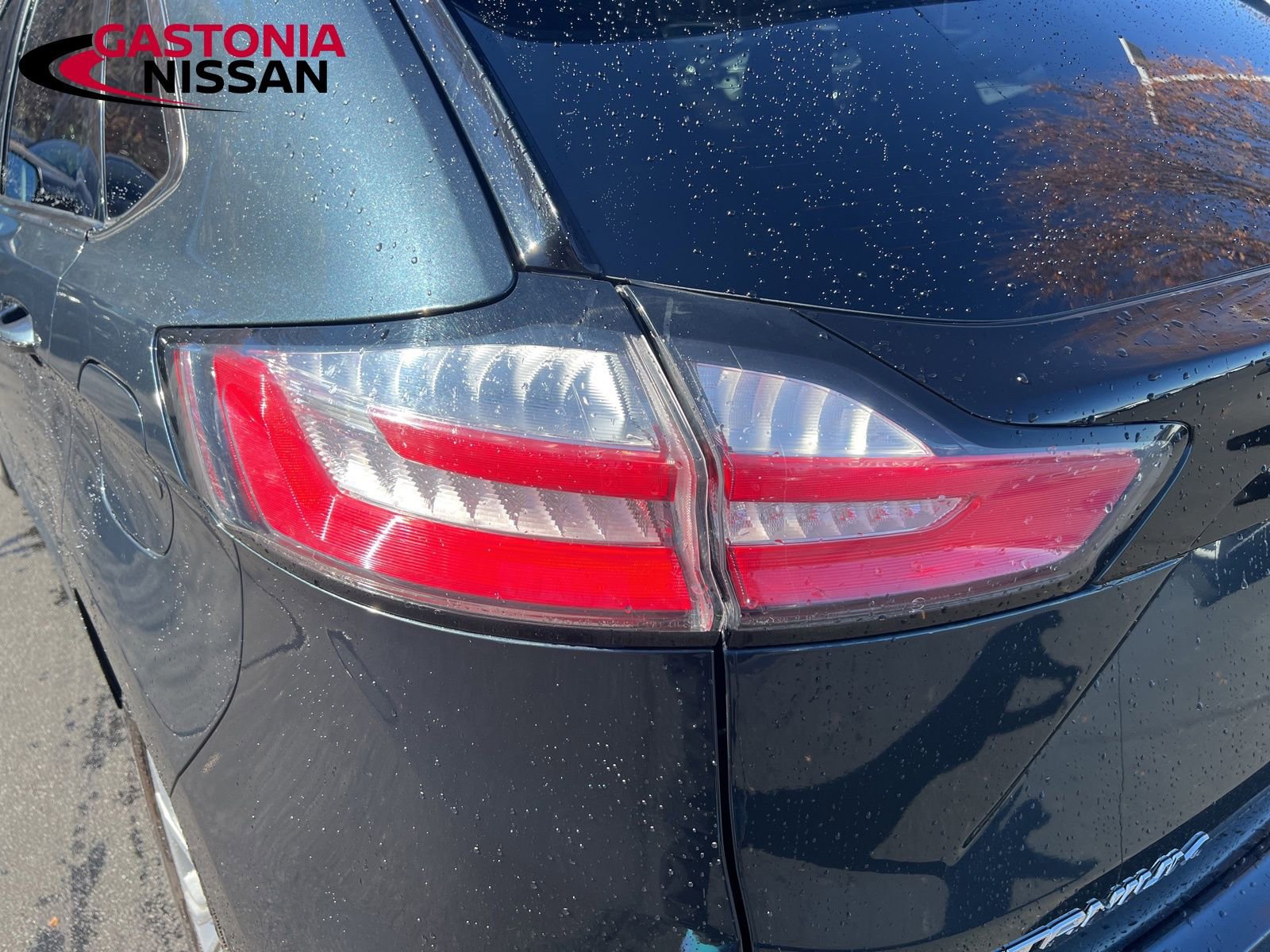 Used 2022 Ford Edge Titanium image 18