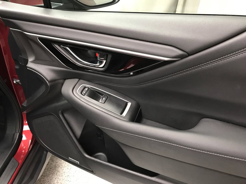 Used 2021 Subaru Outback Limited image 22