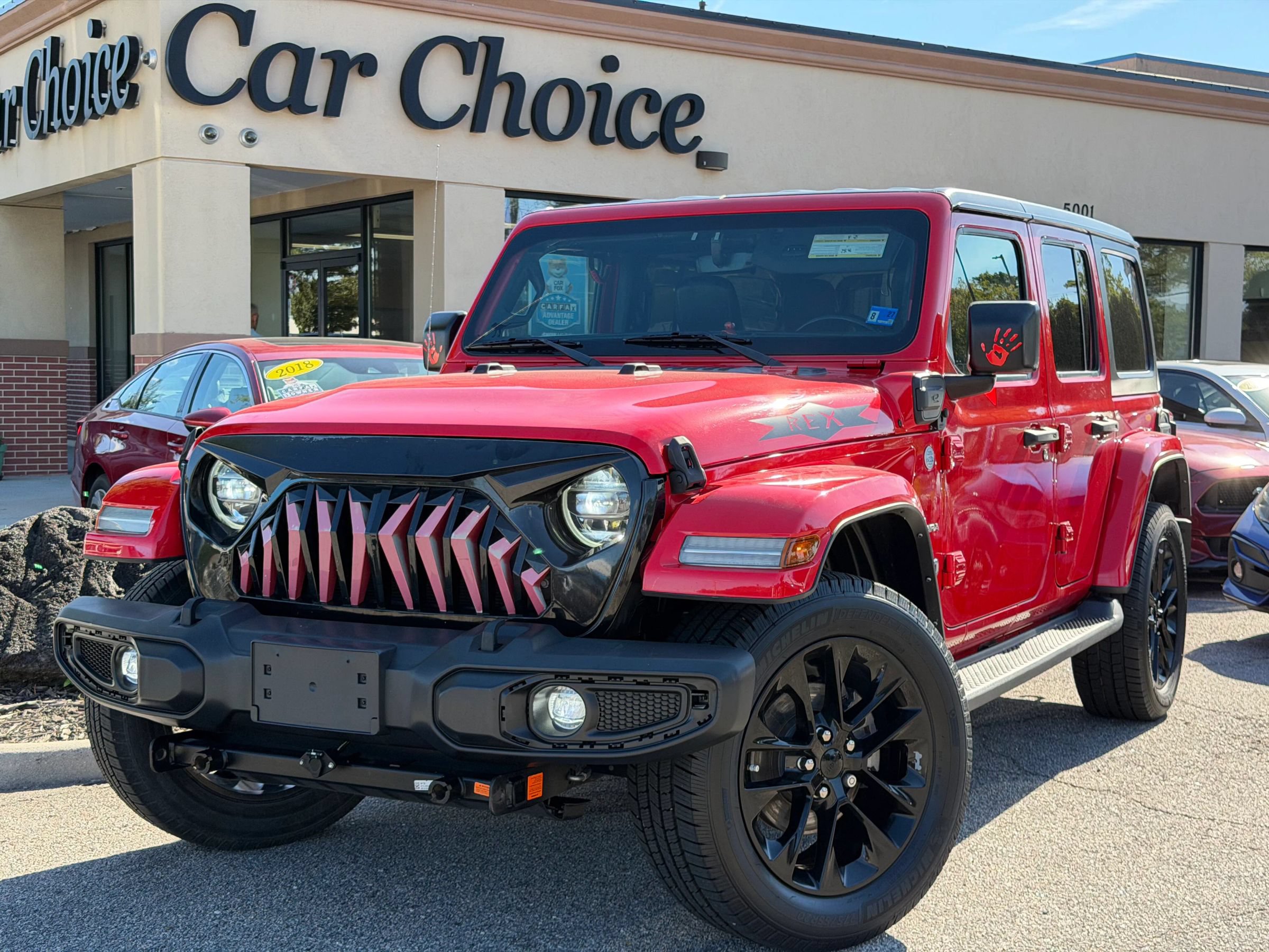 Used 2021 Jeep Wrangler Unlimited Sahara w/ Cold Weather Group AWD/4WD image 1