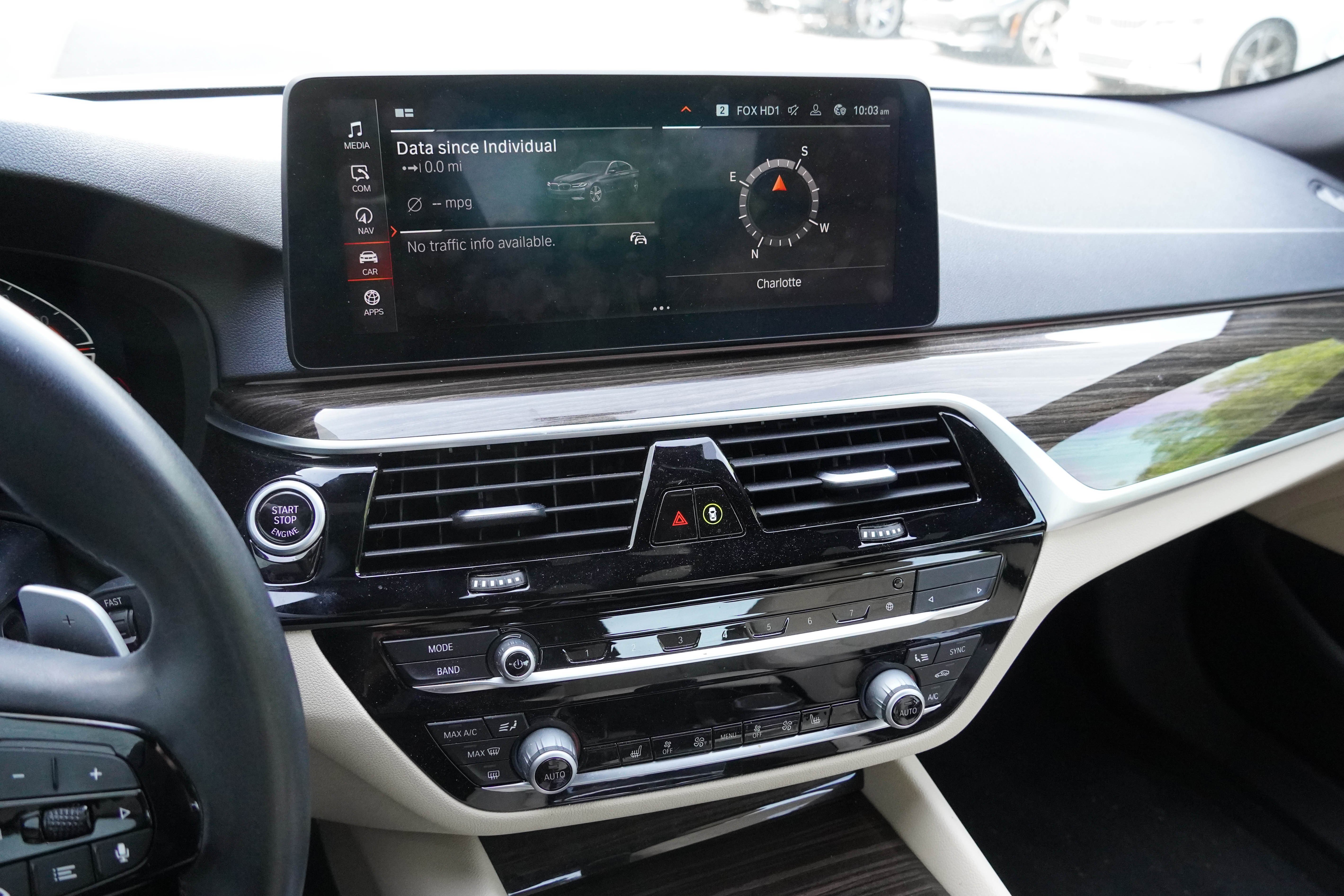 Used 2021 BMW 540i w/ Premium Package image 24