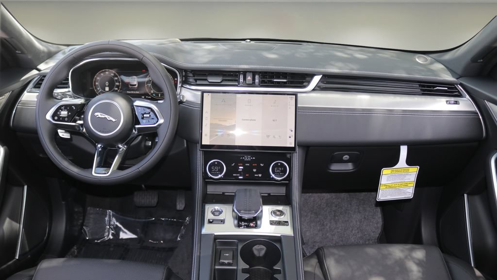 New 2026 Jaguar F-PACE R-Dynamic S AWD/4WD image 13