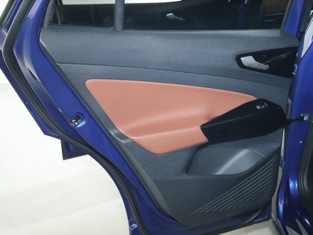 Used 2022 Volkswagen ID.4 Pro S image 13