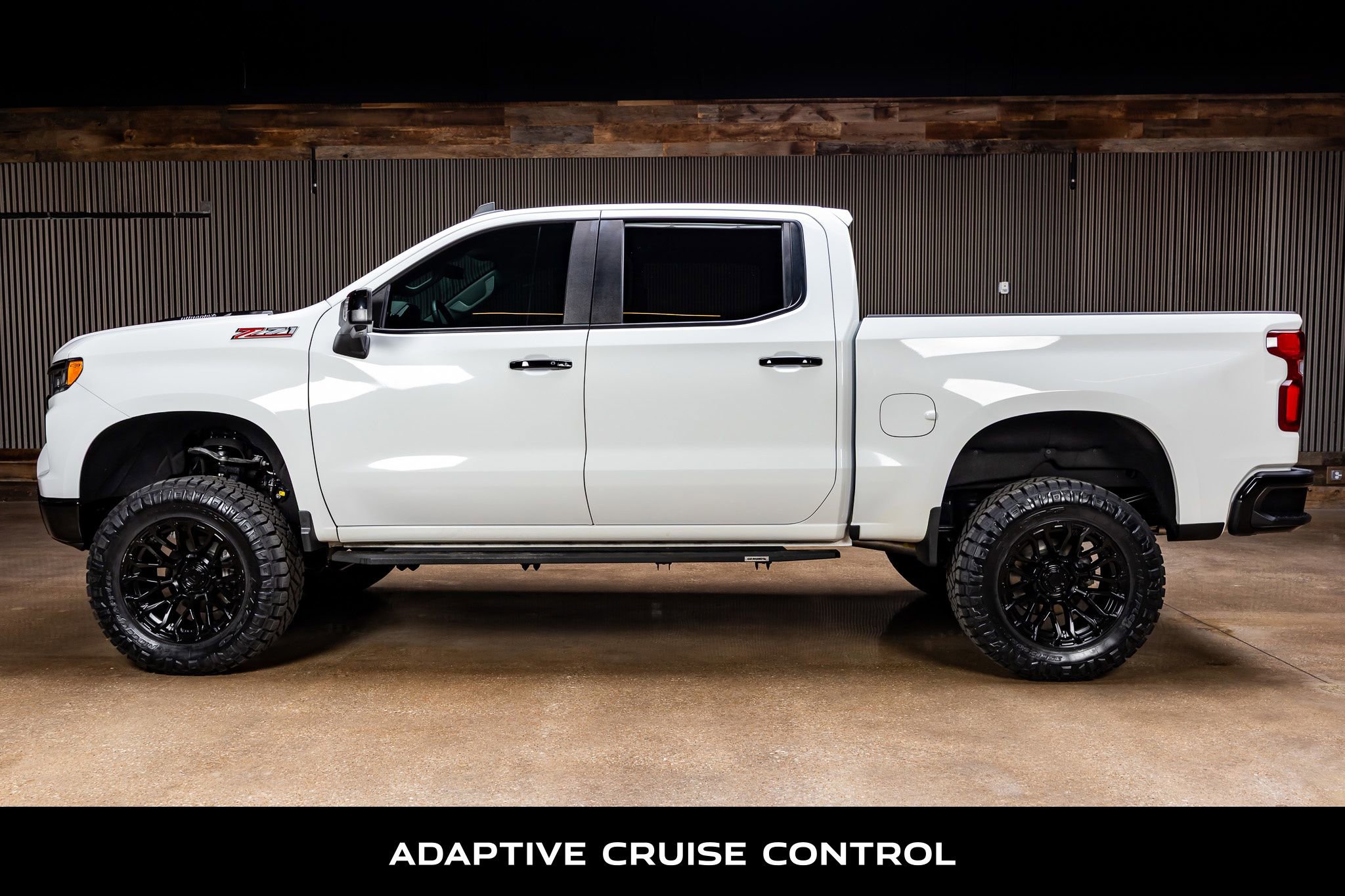 Used 2023 Chevrolet Silverado 1500 LT Trail Boss w/ LT Trail Boss Premium Package image 6