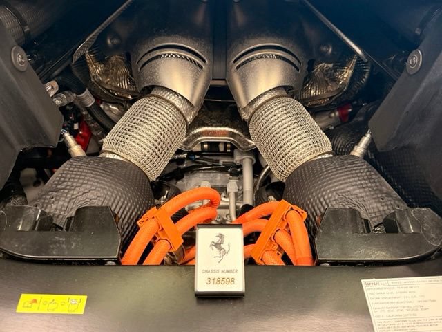 Used 2025 Ferrari 296 GTS RWD image 39
