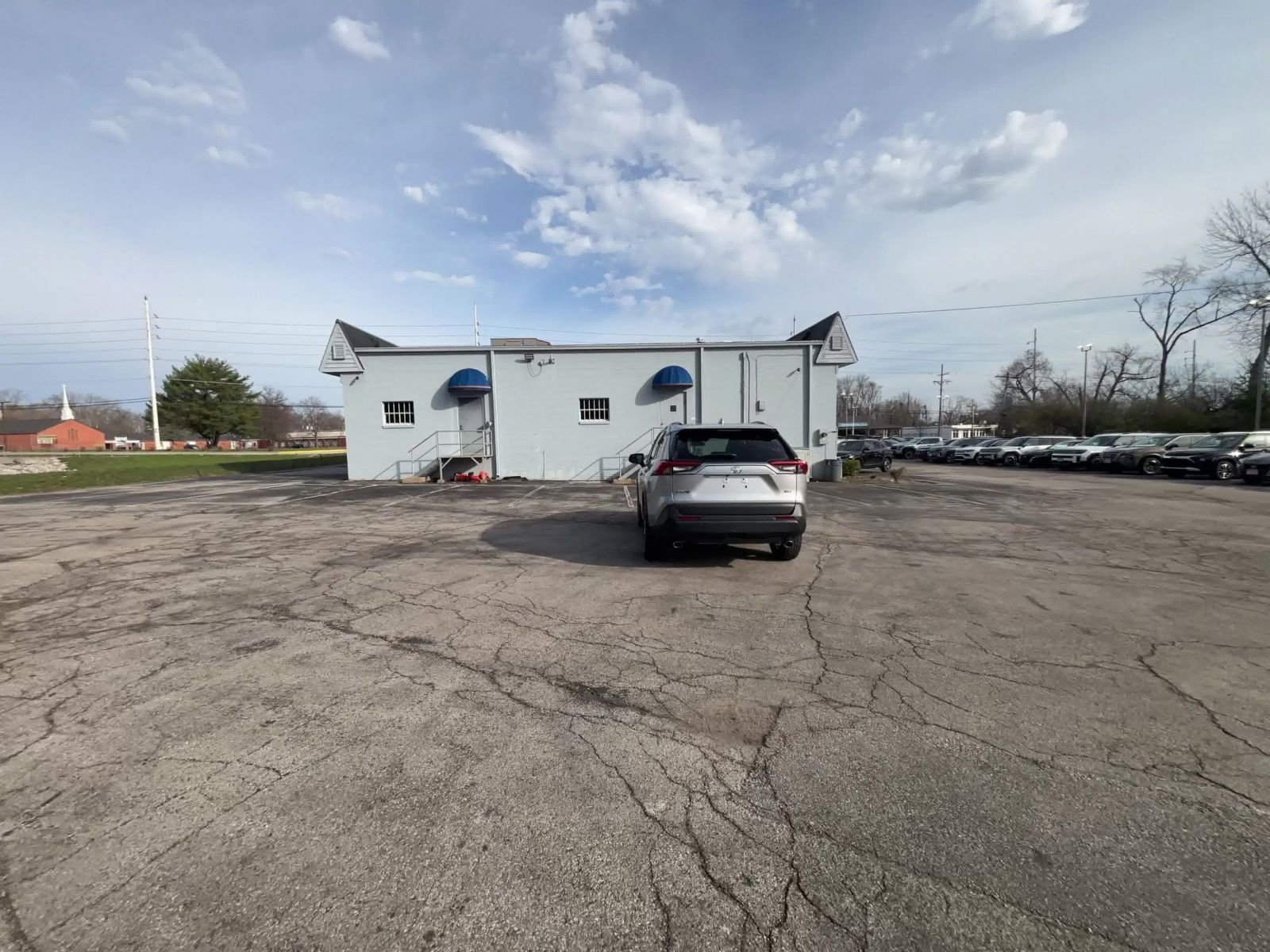 Used 2025 Toyota RAV4 XLE w/ Weather Package FWD image 16