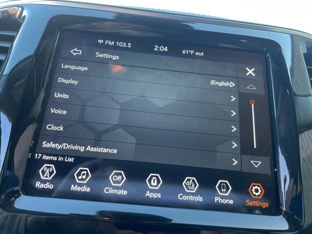 Used 2022 Jeep Cherokee Limited image 39