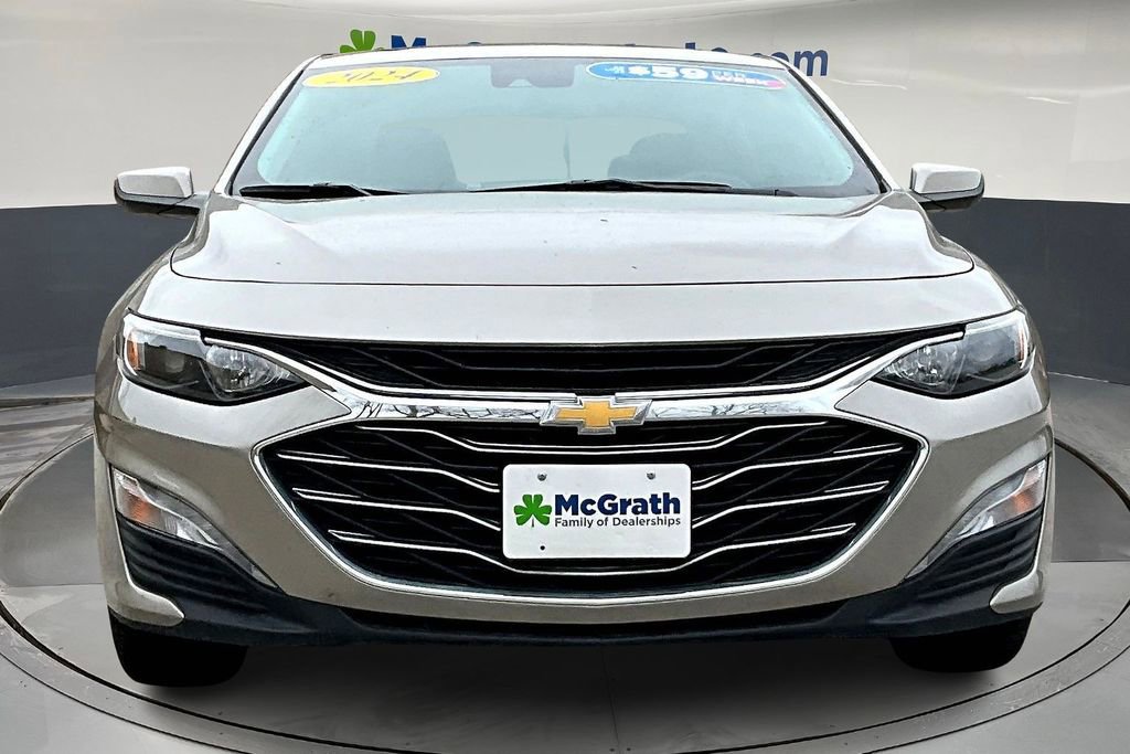 Used 2024 Chevrolet Malibu LT image 2