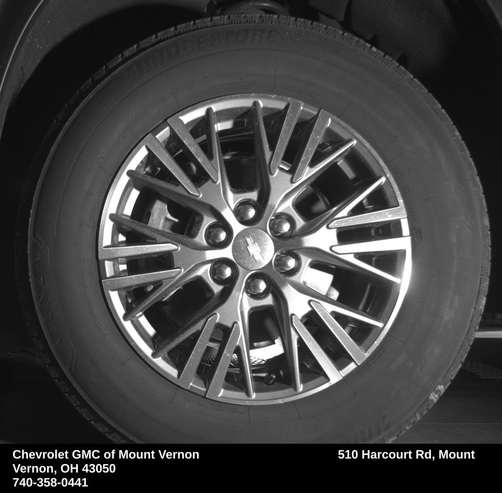 Used 2025 Chevrolet Traverse LT FWD image 29