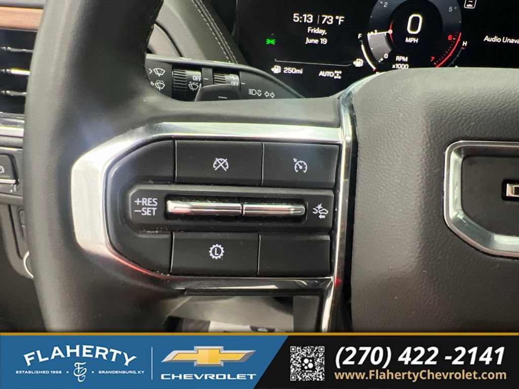 Used 2025 GMC Yukon XL Denali AWD/4WD image 25
