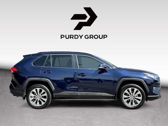 Used 2020 Toyota RAV4 XLE Premium FWD image 9