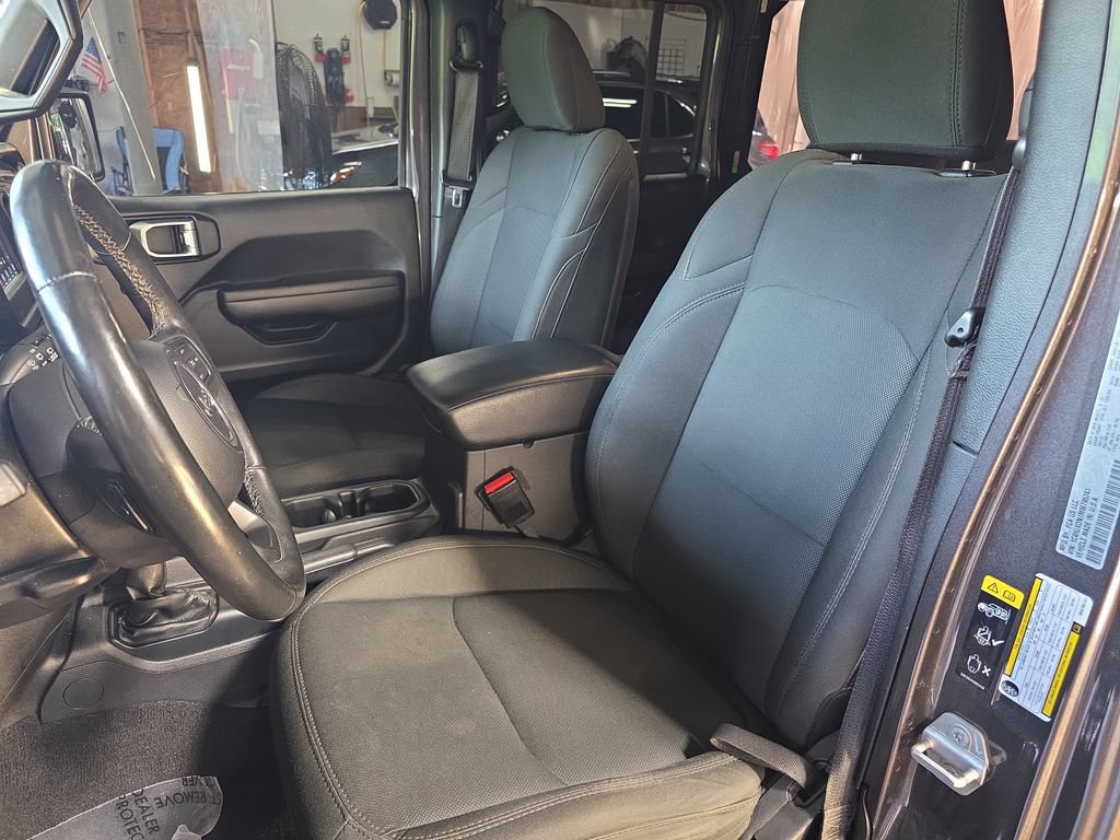 Used 2021 Jeep Wrangler Unlimited Sport AWD/4WD image 14