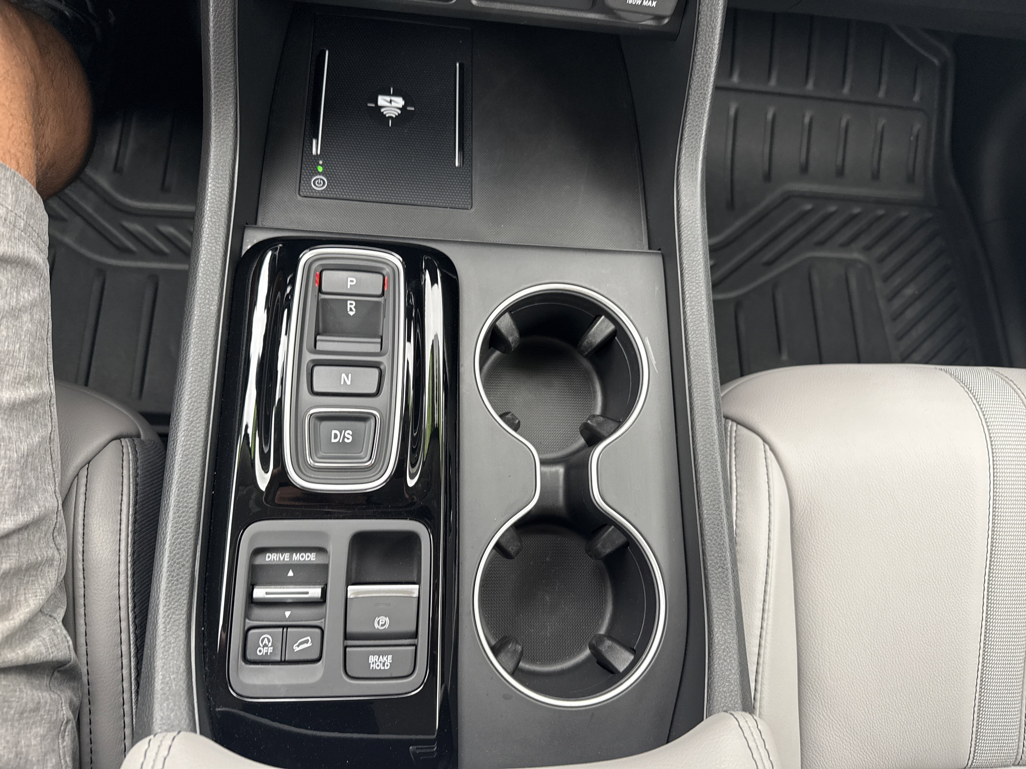 Used 2025 Honda Pilot Touring image 19