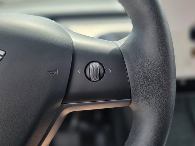 Used 2024 Tesla Model Y Long Range image 26