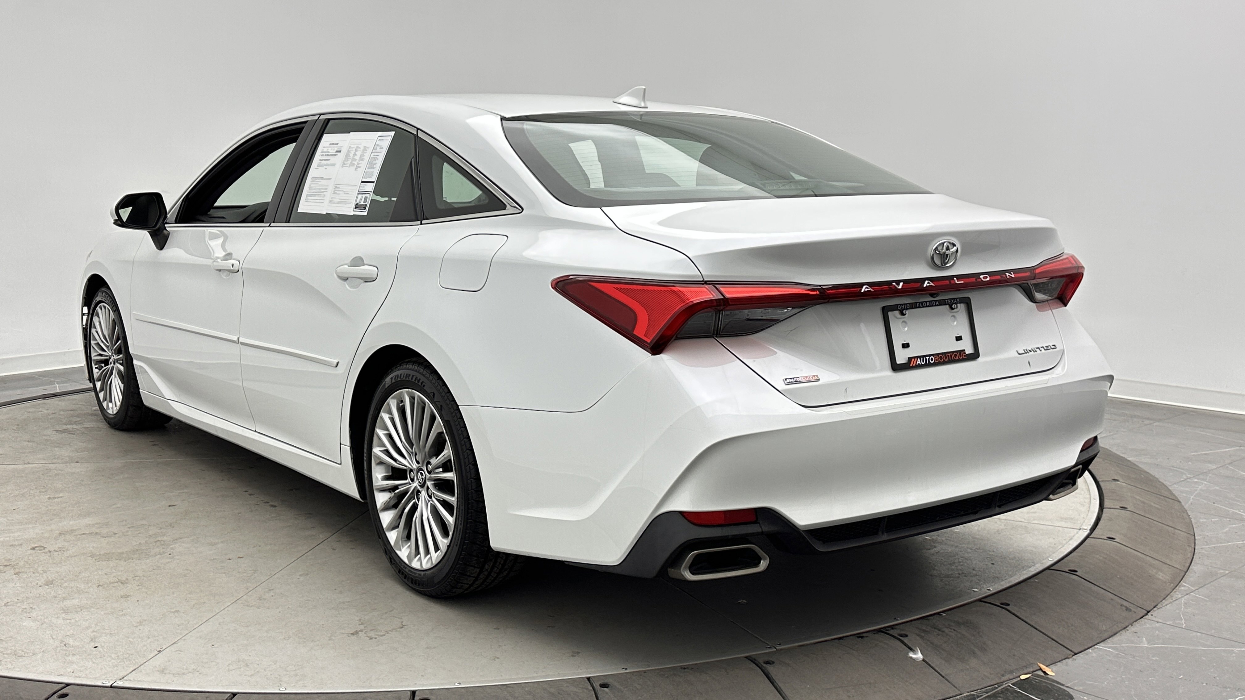 Used 2019 Toyota Avalon Limited w/ All Weather Liner Package image 7