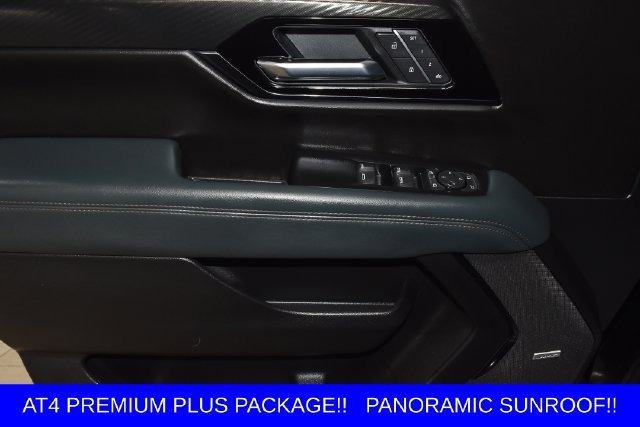 Used 2025 GMC Yukon AT4 w/ AT4 Premium Plus Package AWD/4WD image 21