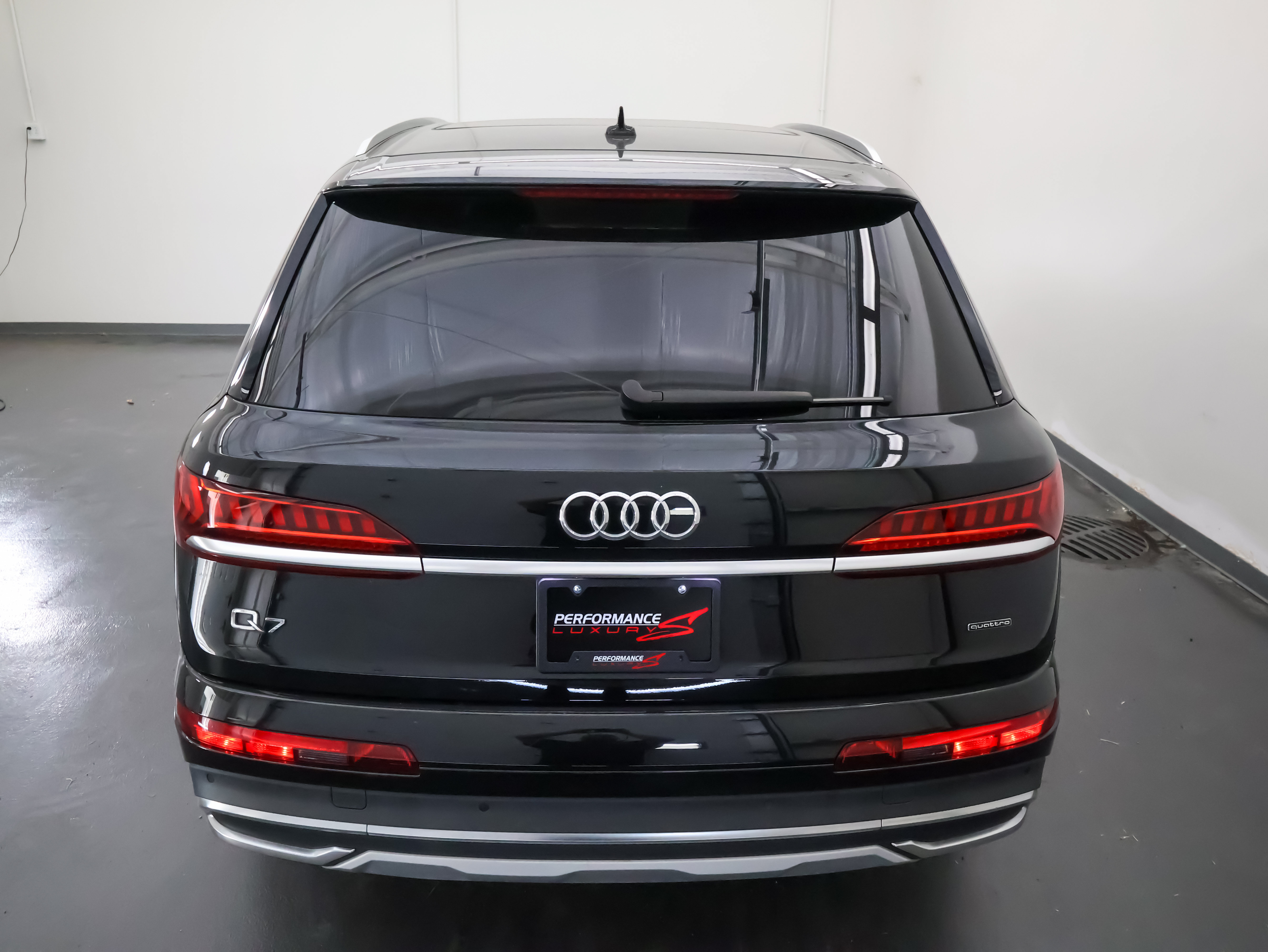Used 2023 Audi Q7 3.0T Premium Plus w/ Premium Plus Package AWD/4WD image 10
