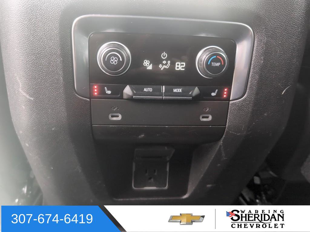 Used 2021 Chevrolet Suburban LT w/ Luxury Package image 27