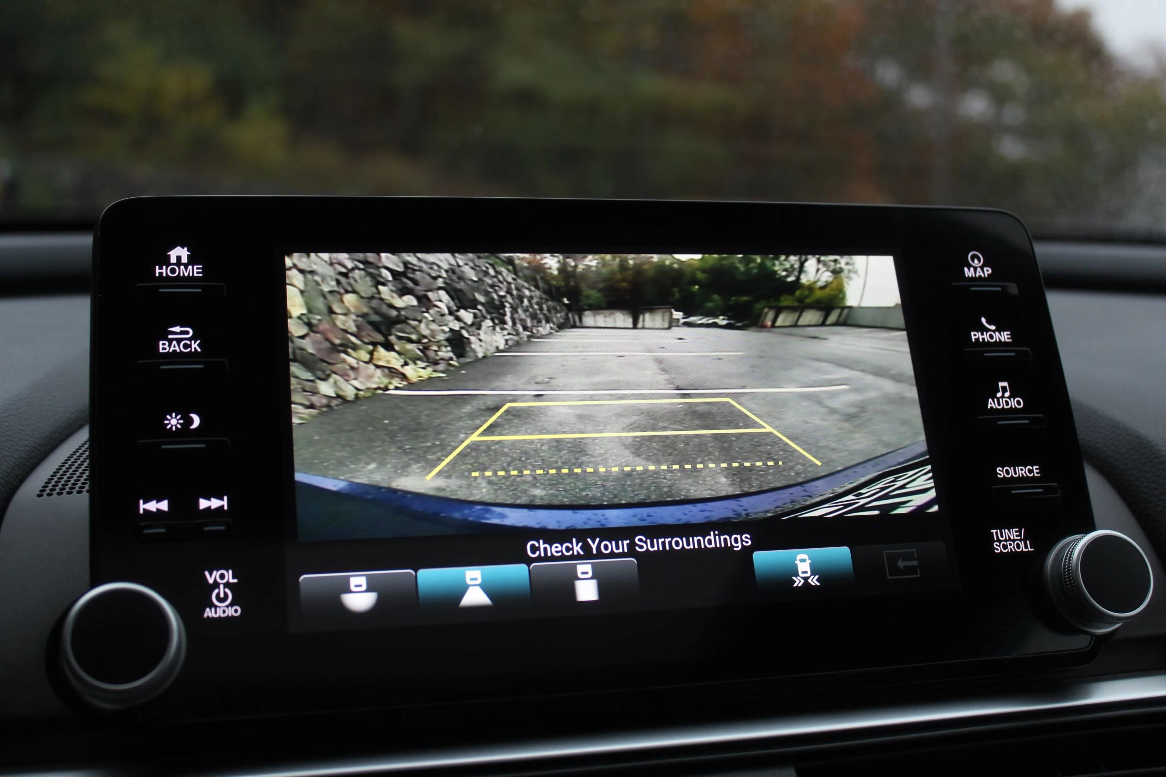 Used 2019 Honda Accord Touring image 38