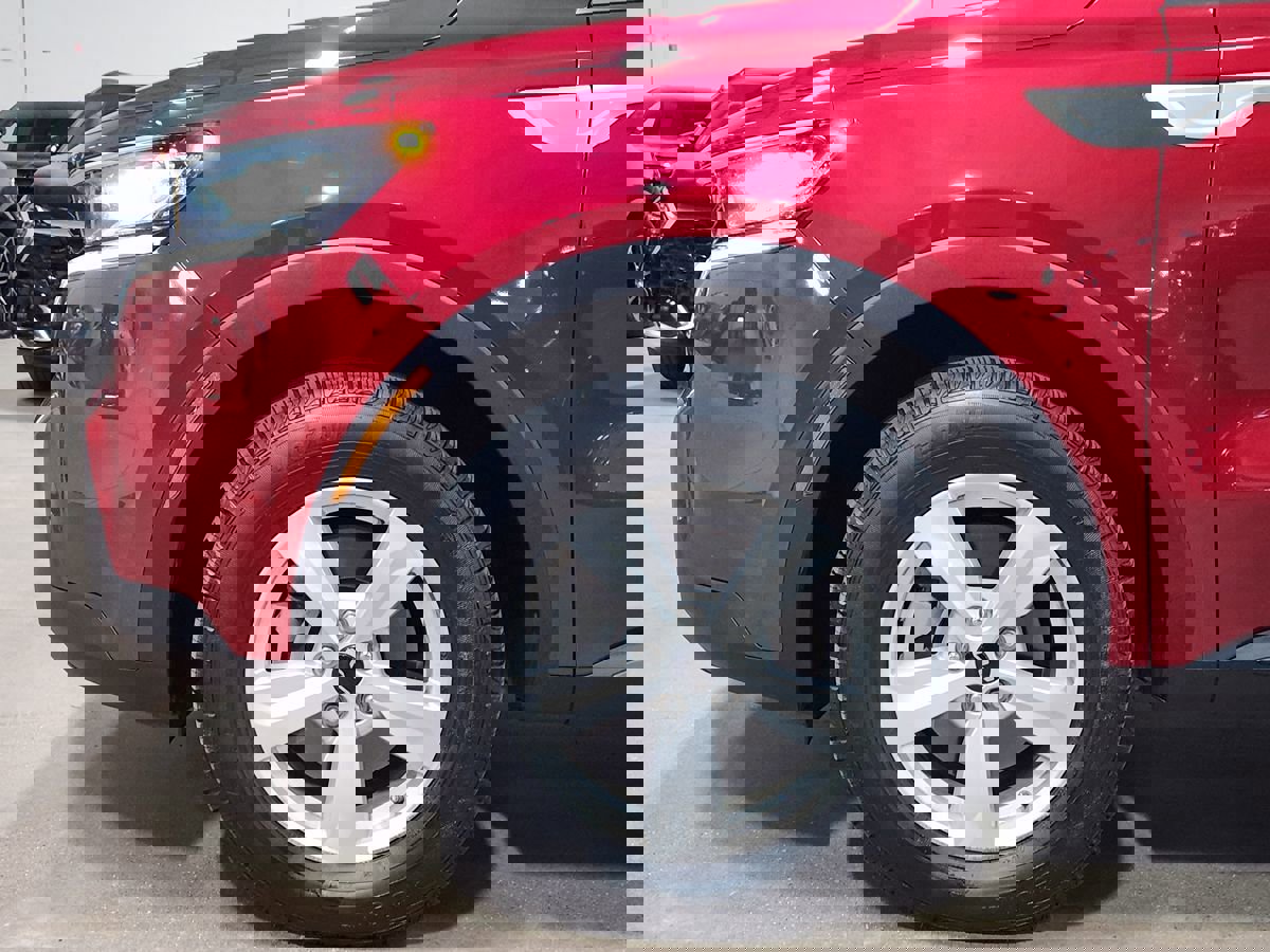 Used 2023 Kia Sorento LX image 5