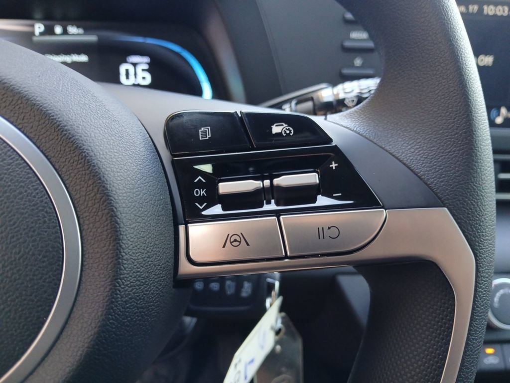 New 2026 Hyundai Elantra SE FWD image 17