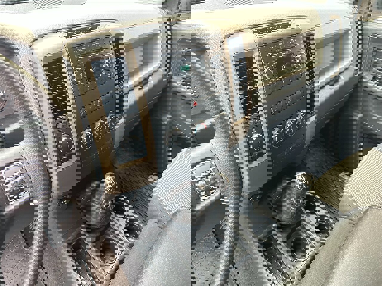 Used 2012 RAM 3500 ST w/ Chrome Appearance Group image 15