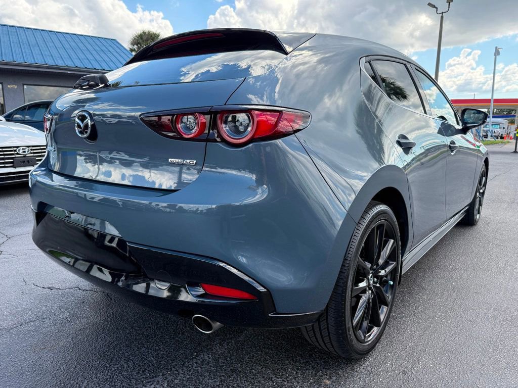 Used 2019 MAZDA MAZDA3 Hatchback w/ Premium Package image 5