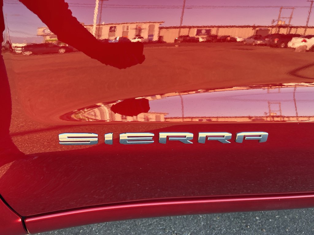 Used 2023 GMC Sierra 1500 SLT w/ SLT Premium Package image 23
