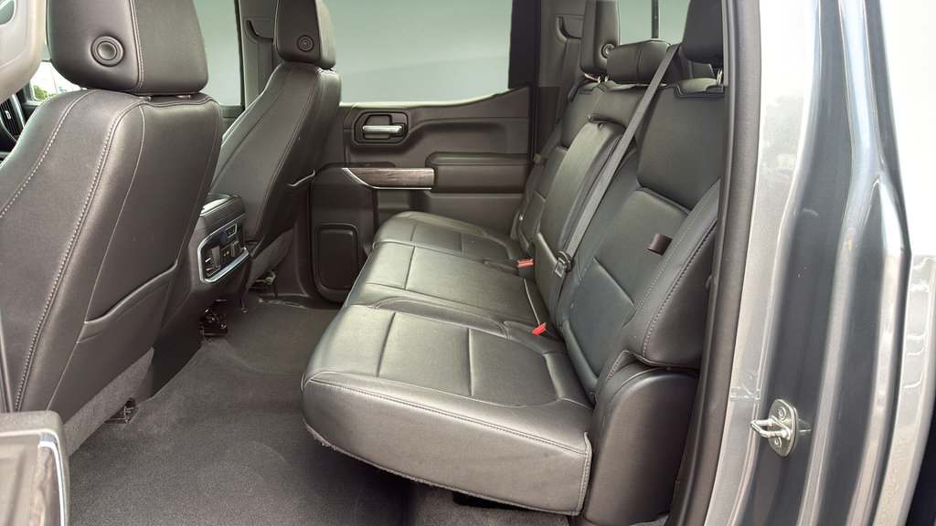 Used 2021 Chevrolet Silverado 1500 LTZ AWD/4WD image 16