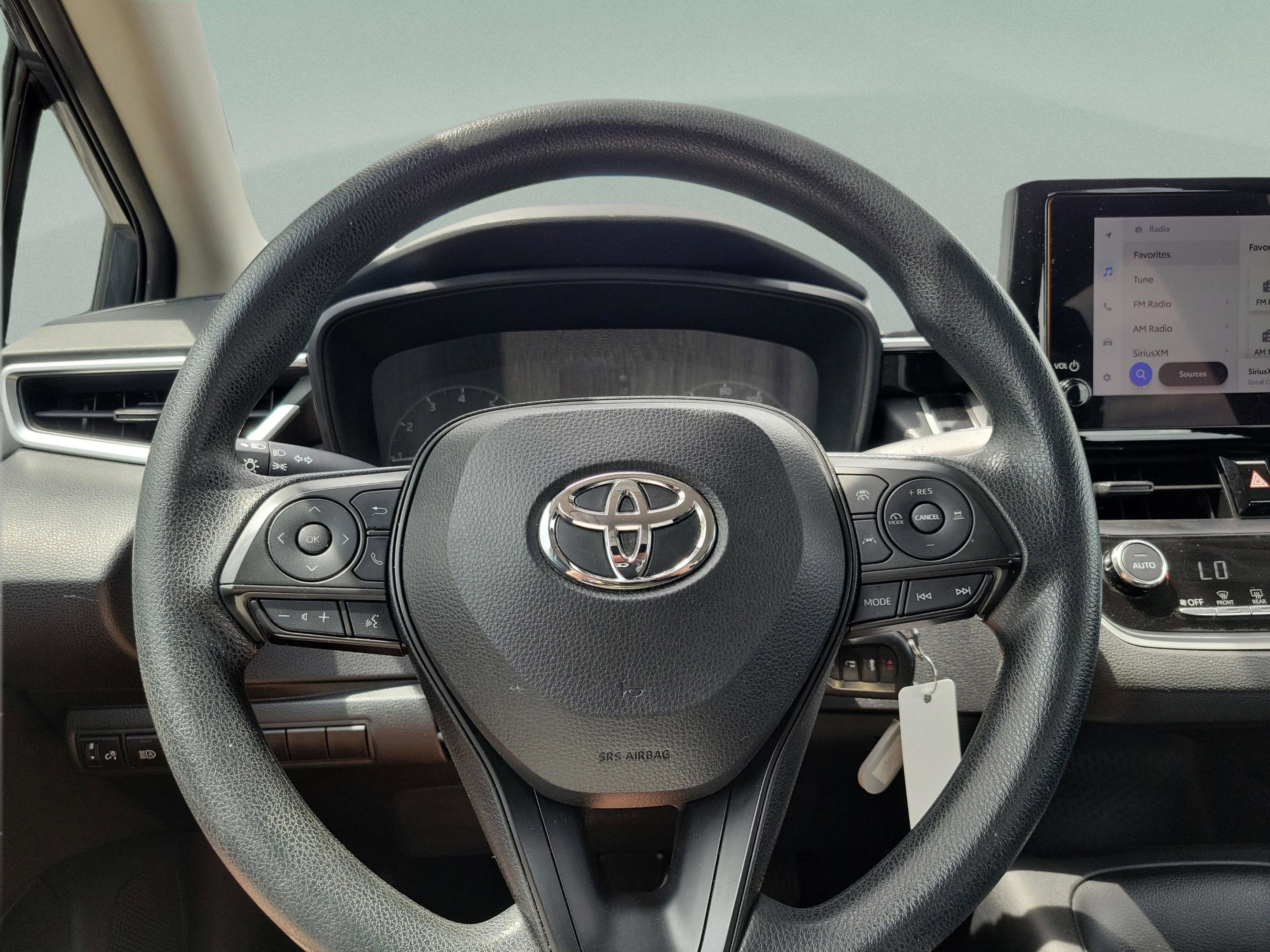 Used 2023 Toyota Corolla LE FWD image 20