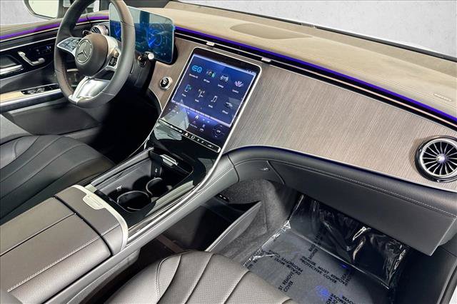 New 2026 Mercedes-Benz EQE 320 4MATIC SUV image 27