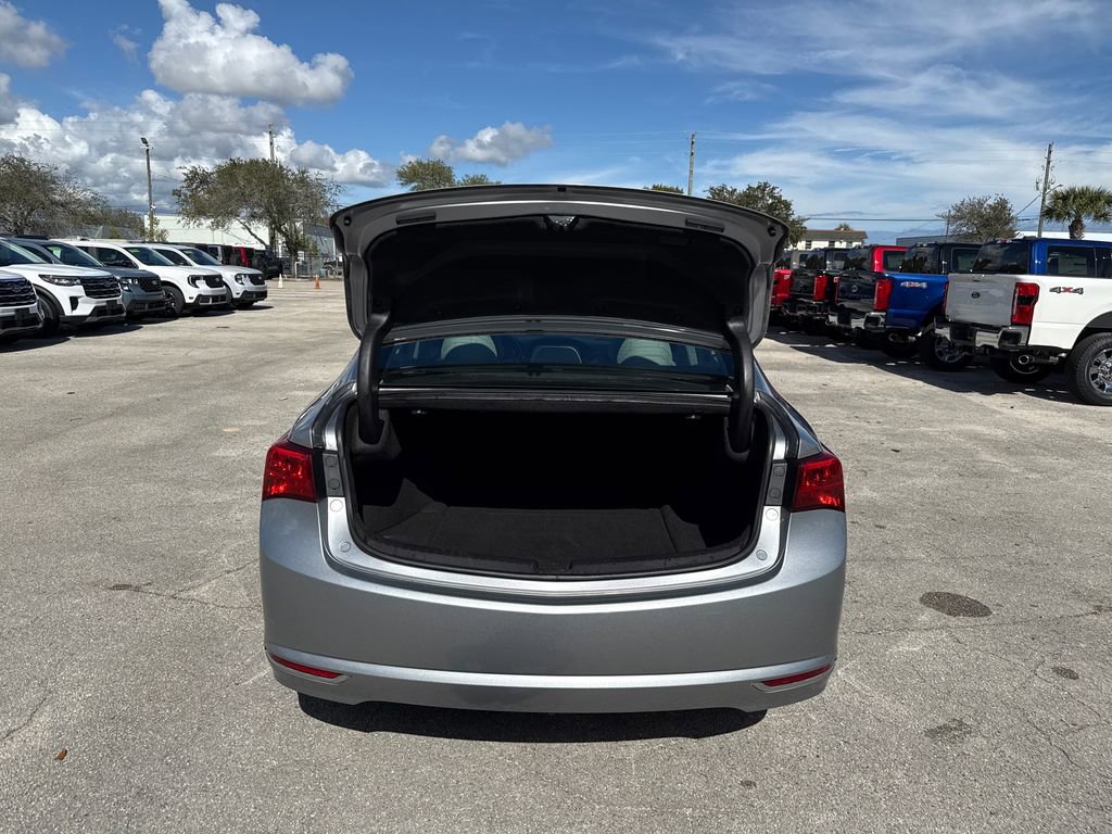 Used 2018 Acura TLX w/ Technology Package image 28