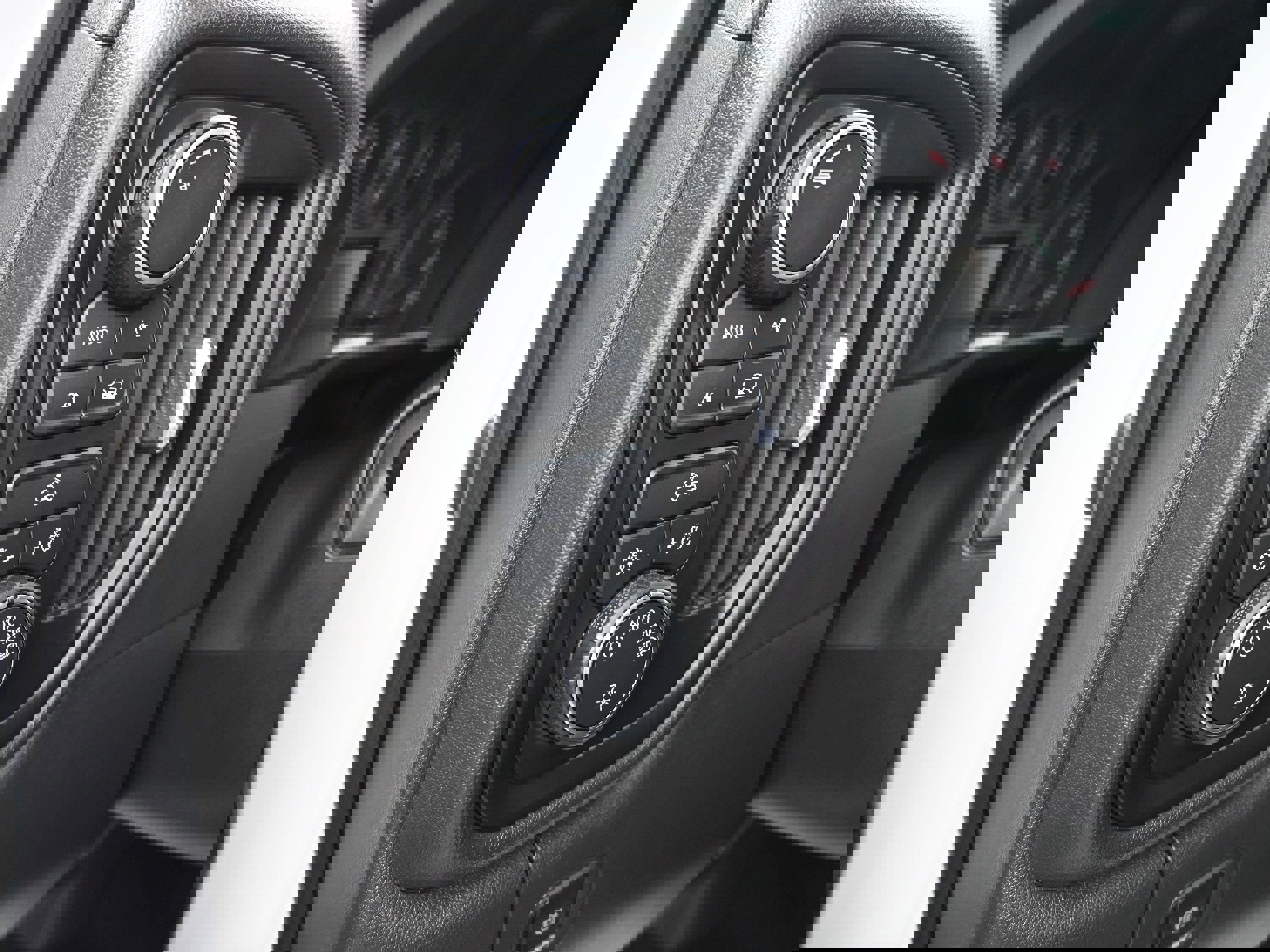 Certified 2022 Chevrolet Silverado 1500 Custom image 23