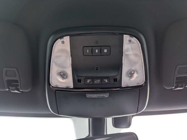 Used 2025 Dodge Durango GT RWD image 24
