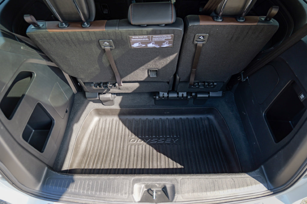 Used 2025 Honda Odyssey Elite image 62