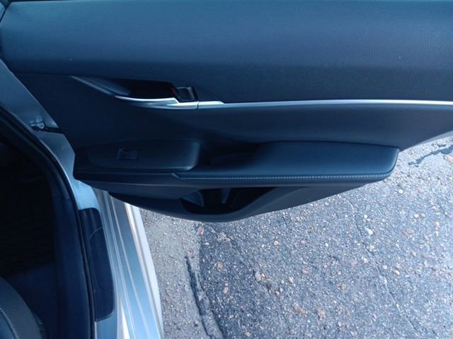 Used 2022 Toyota Camry XSE image 31