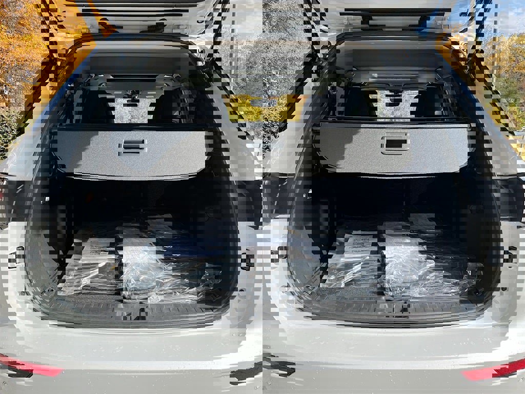 New 2025 Mitsubishi Outlander SE image 27