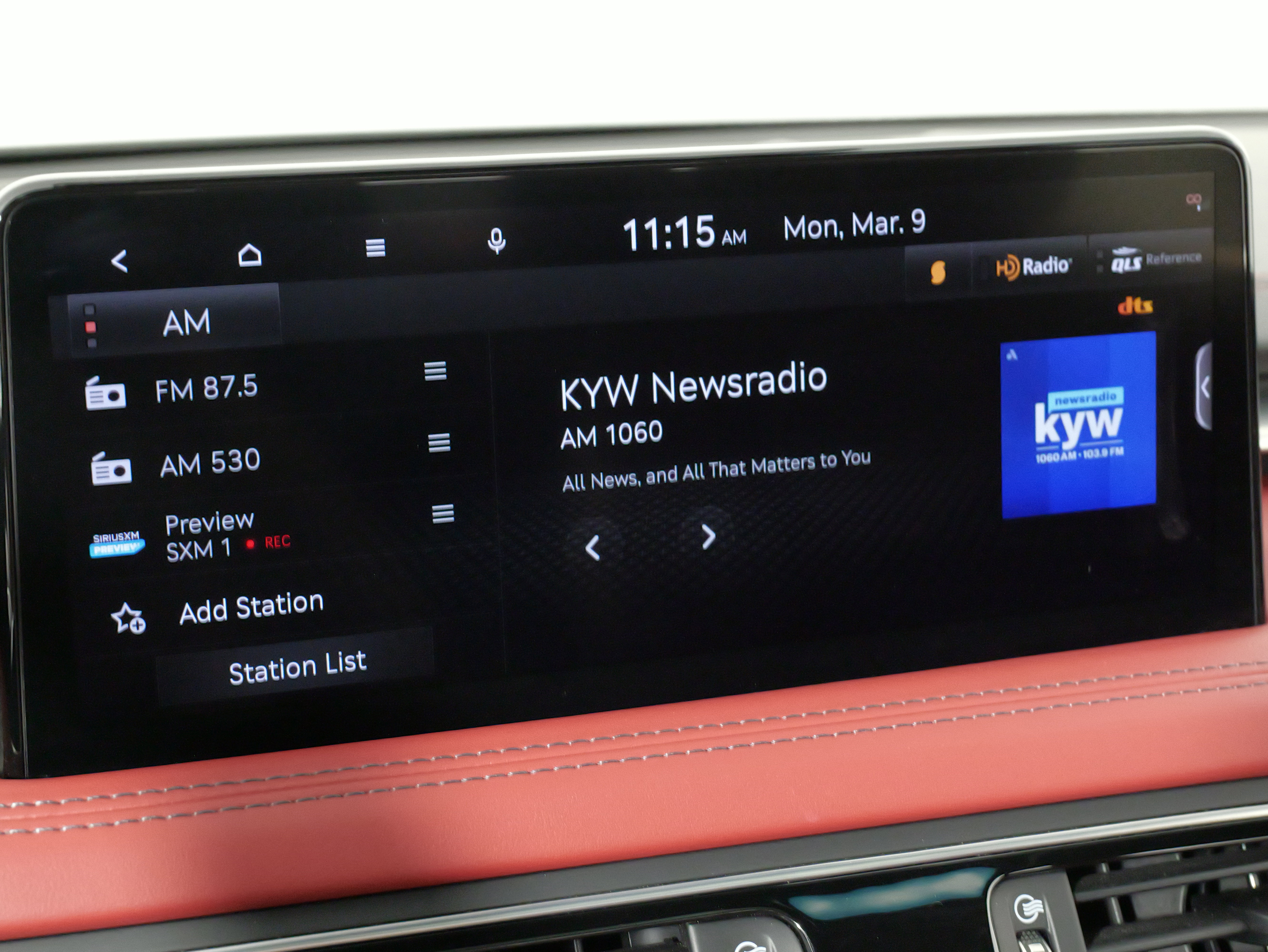 Used 2023 Genesis G70 2.0T w/ Sport Prestige Package image 45