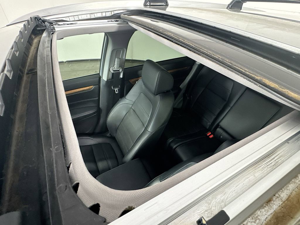 Used 2019 Honda CR-V Touring image 25
