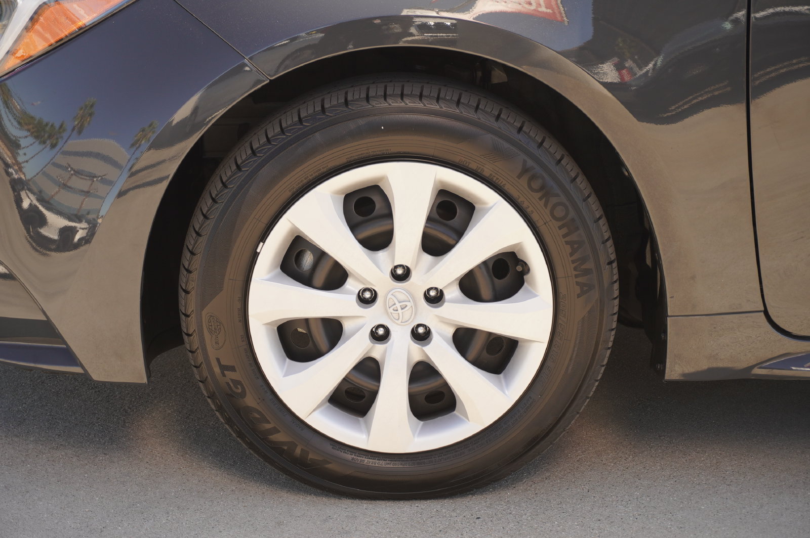 Certified 2026 Toyota Corolla LE FWD image 20