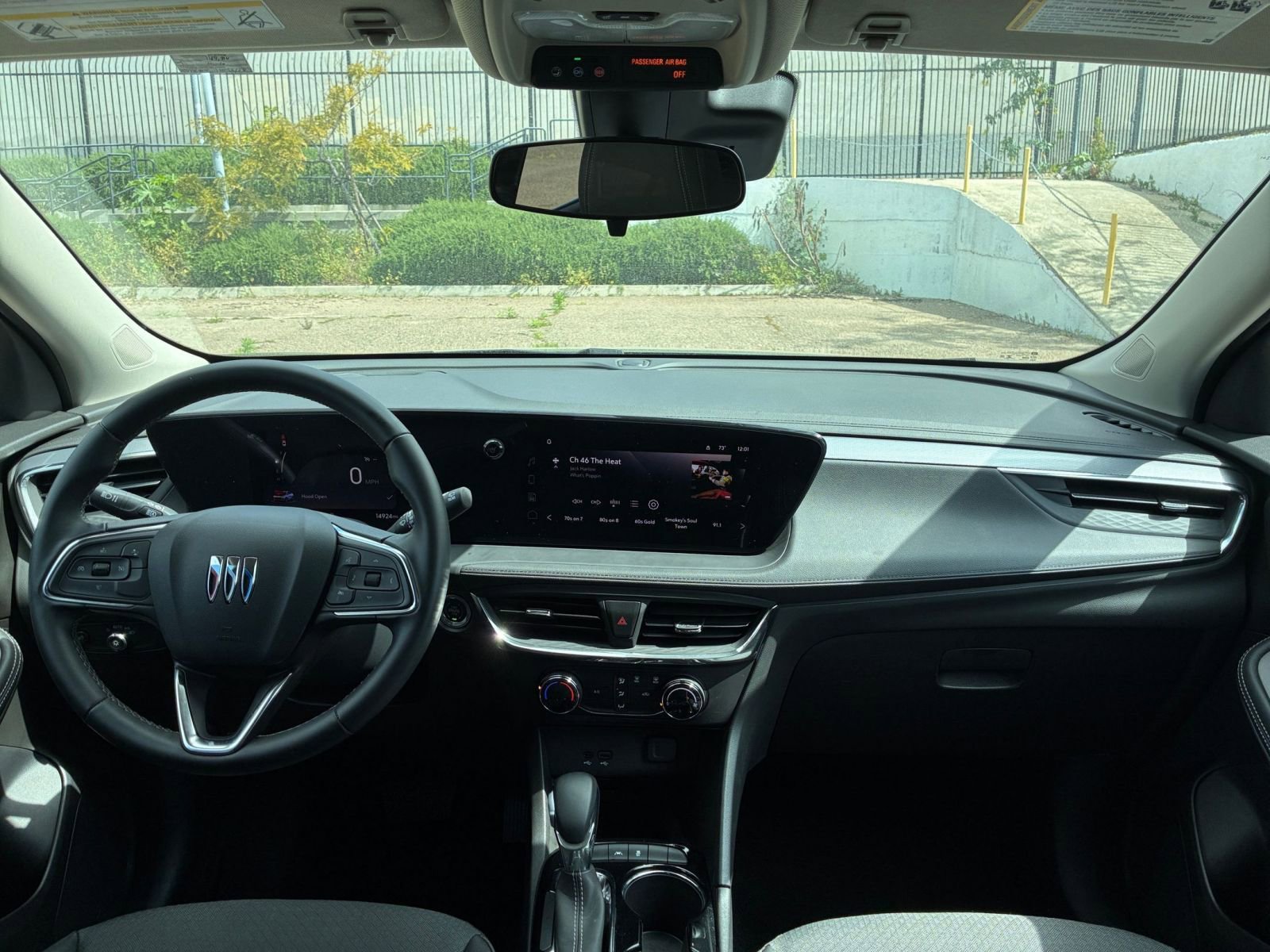 Used 2025 Buick Encore GX Preferred image 32