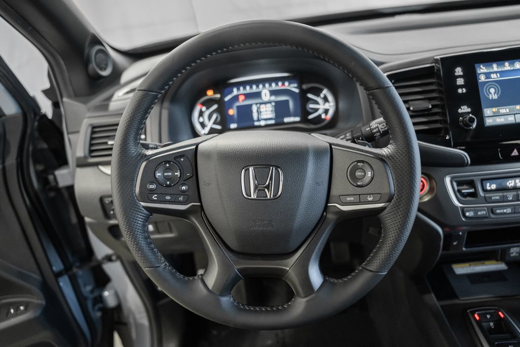 Used 2023 Honda Passport EX-L image 32