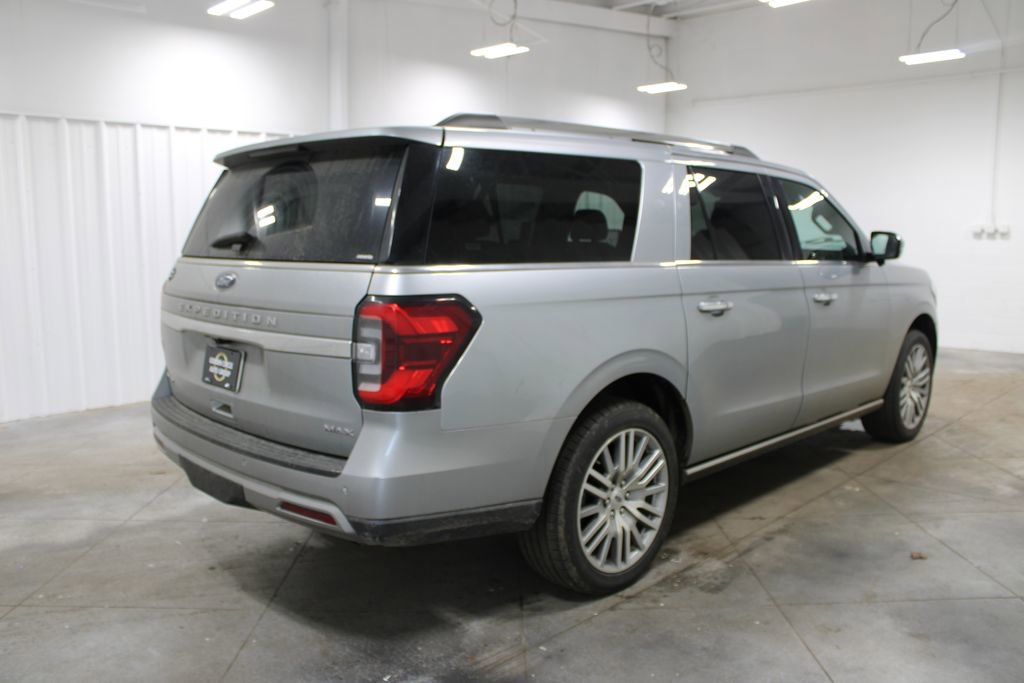 Used 2023 Ford Expedition Max Limited image 9