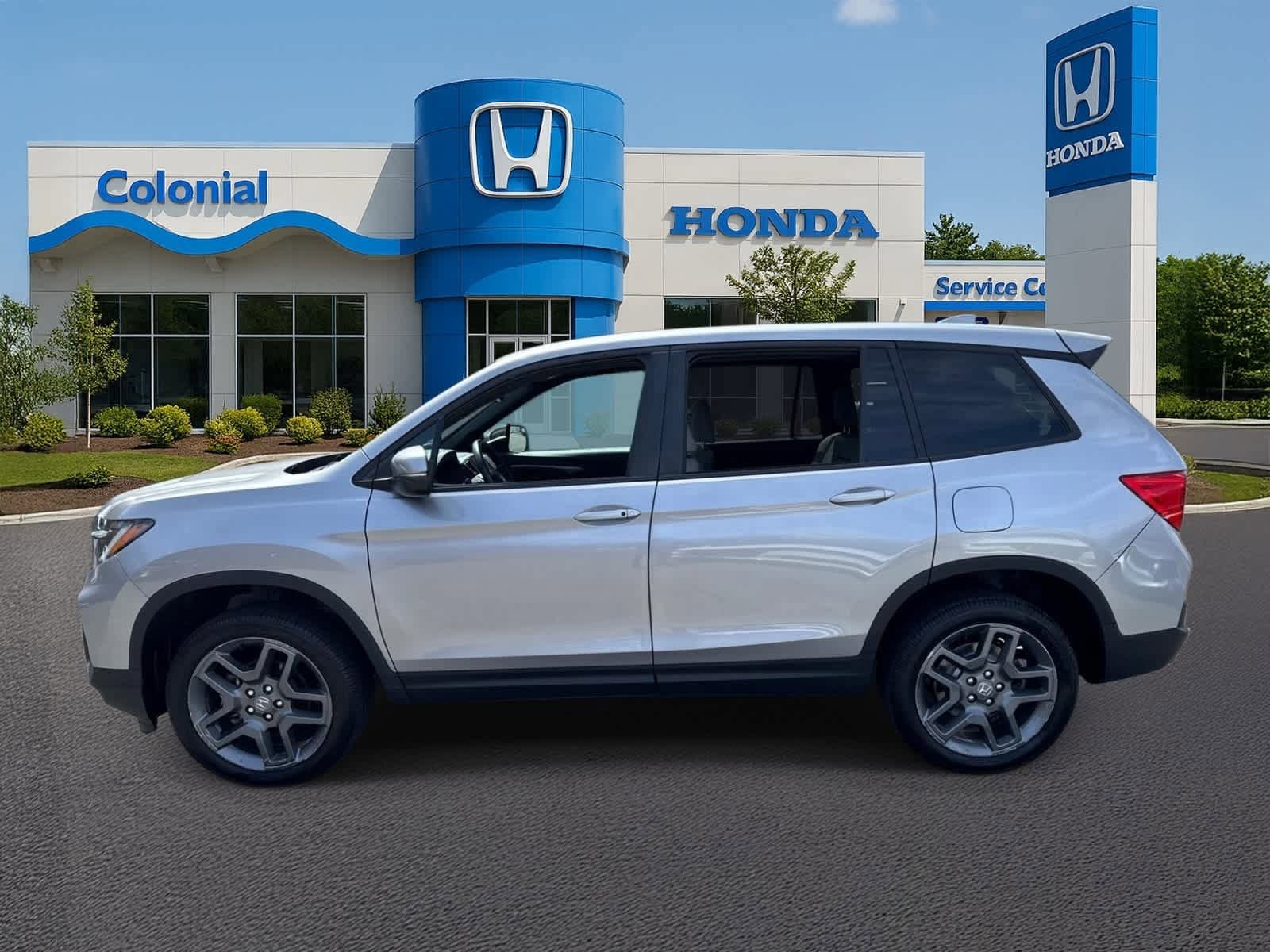 Used 2023 Honda Passport EX-L image 3