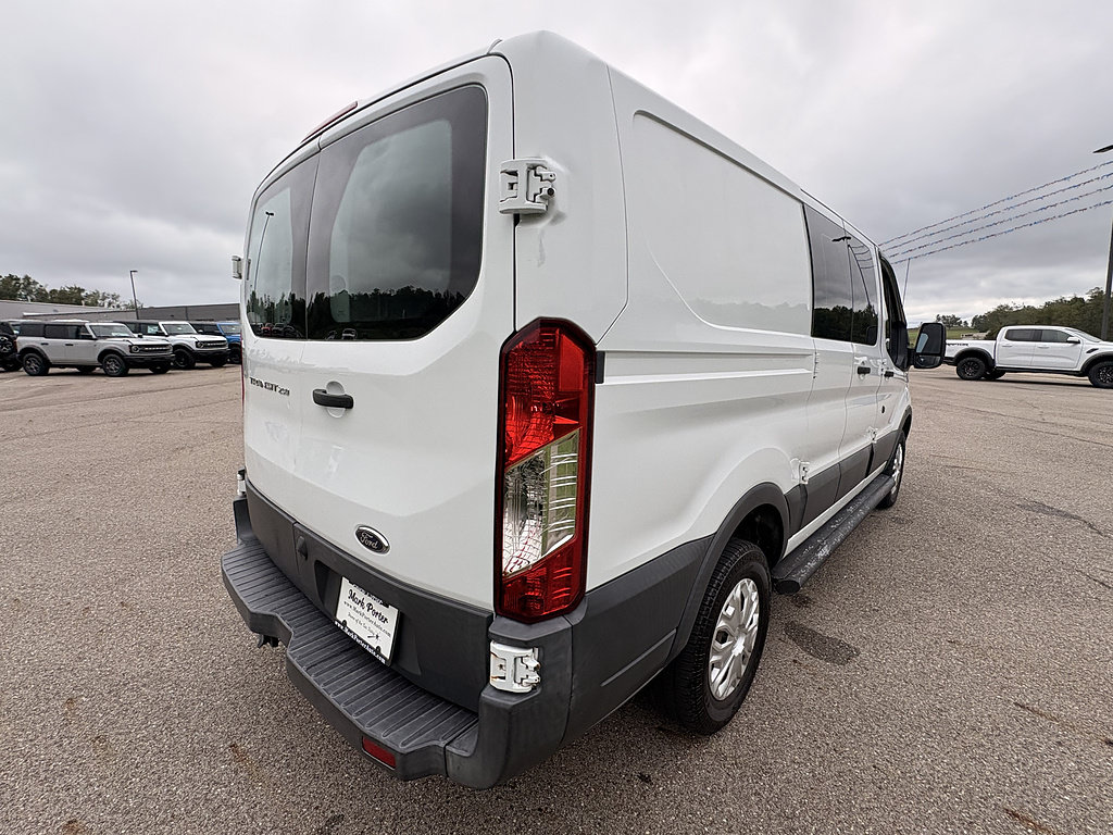 Used 2016 Ford Transit 250 130 Low Roof w/ Exterior Upgrade Package RWD image 5