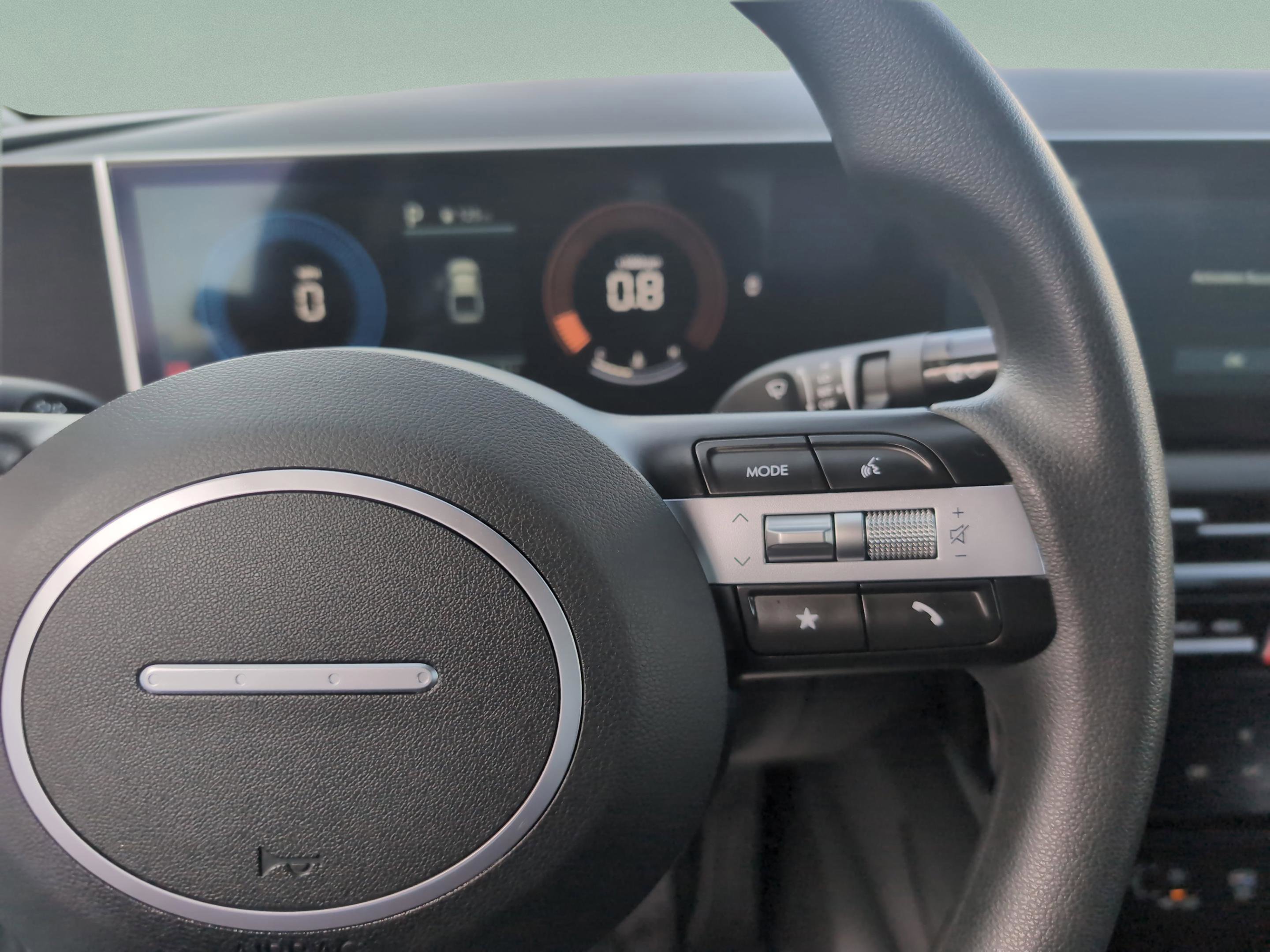 Used 2025 Hyundai Santa Cruz SEL image 21